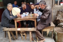 盖石老街的茶馆一景